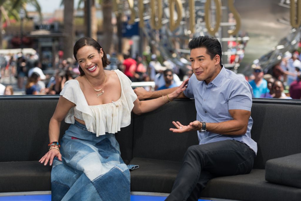 Paula Patton, Sabrina Carpenter And Criss Angel Visit 'Extra'