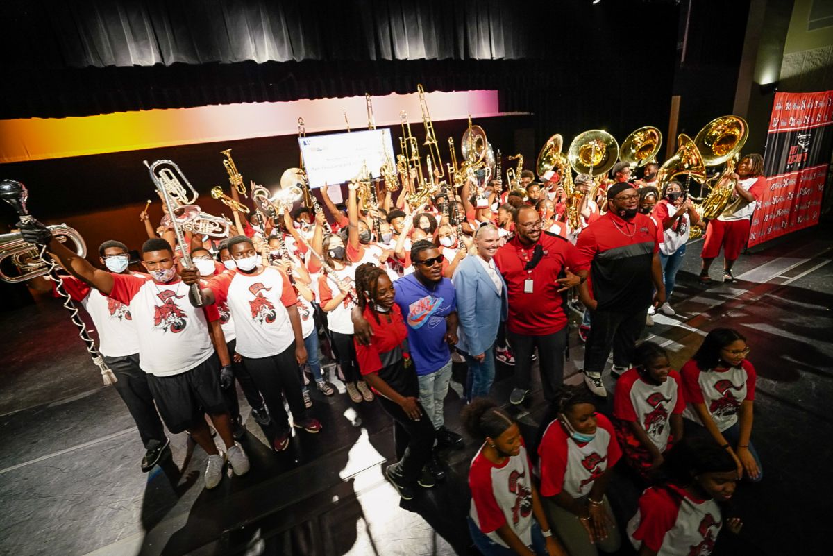 1-800-TruckWreck & Radio One Atlanta award $10,000 to 3 area High School Bands